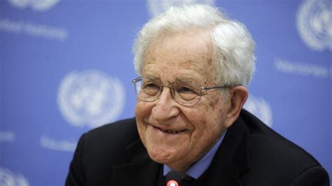 Noam Chomsky Tedavi Gördüğü Hastaneden Taburcu Edildi