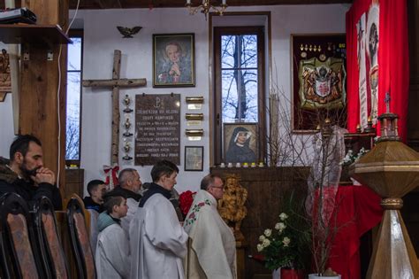 Adoracja Pana Jezusa W Ciemnicy Wielki Czwartek Iv R