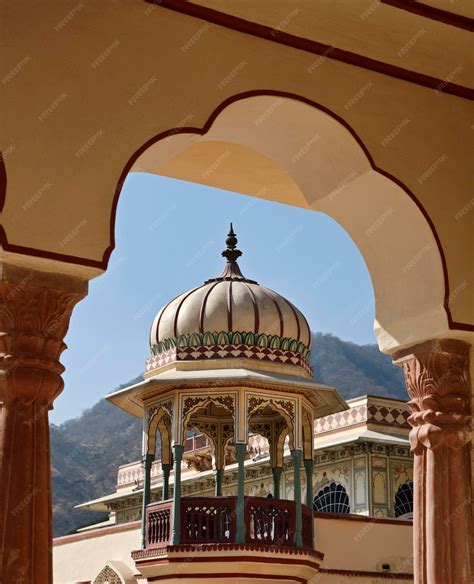 Premium Photo India Rajasthan Jaipur Sisodia Rani Ka Bagh Palace