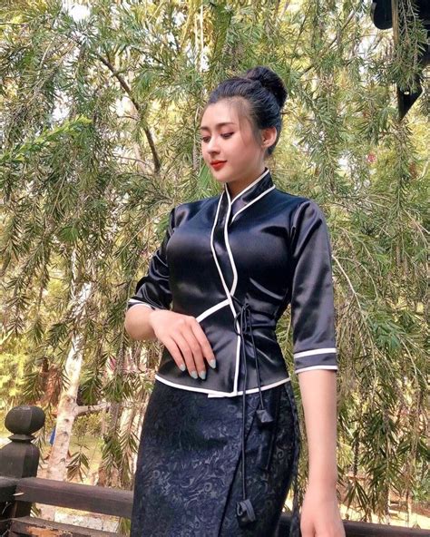 Nang Su Myat Traditional Dress Of Myanmar