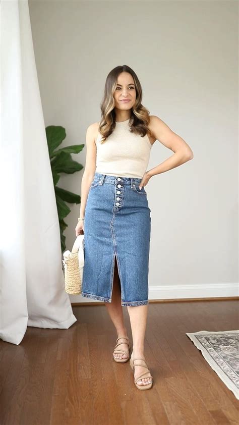 Stylish Denim Midi Skirt Outfit