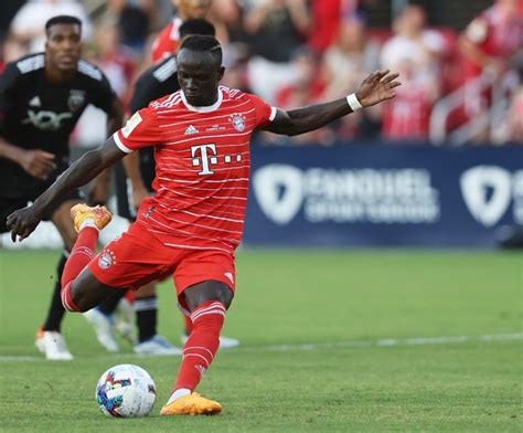 Bayern Munich Strike Gold With Unique Footballer Sadio Mane Arab News