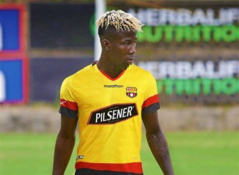 Barcelona Sc Ficha Al Extremo Adonis Preciado Declarado Jugador Libre