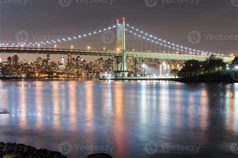 Robert F. Kennedy Bridge at night, in Astoria, Queens, New York 16168372 Stock Photo at Vecteezy