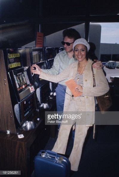 Caterina Valente Ehemann Roy Budd Las Vegas USA Mütze