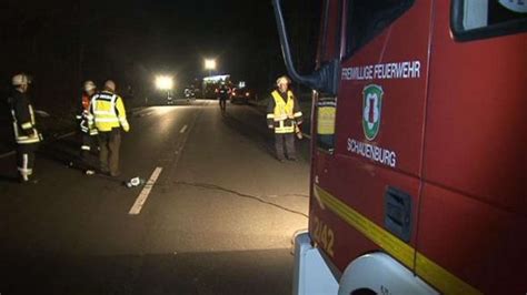 Unfall Gutachter Ermittelt Polizei J Hrige Au Er Lebensgefahr