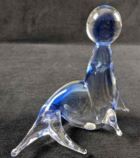 Murano Glass Seal With Ball By Vincenzo Nason