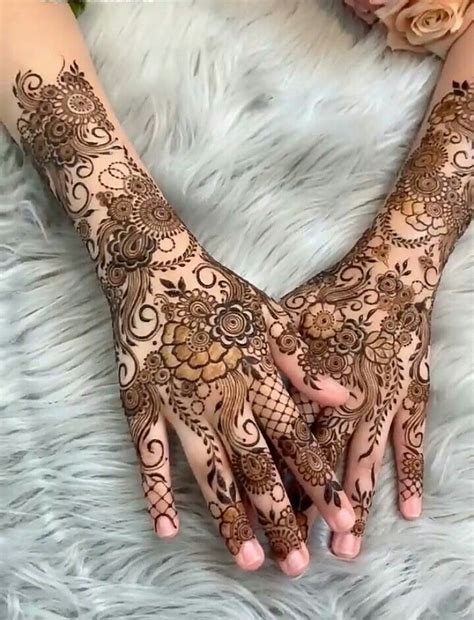 Pin By Bushra Sayed On Mehndi Designs Back Hand Mehndi Designs