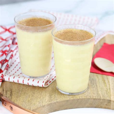 Easy Brandy Eggnog Cocktail - Creative Ramblings