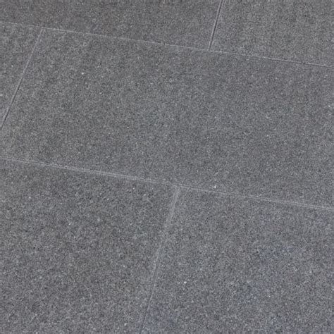 Seltra Natursteine Terrassenplatten IMPALA BLACK Satiniert Gabbro