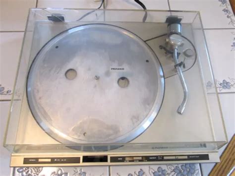 PIONEER PL 400 QUARTZ PLL Direct Drive Turntable For Parts Or Repair