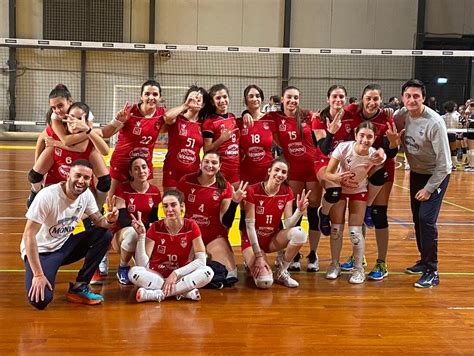 C F È della Nuova Pallavolo Monini il derby della valle Umbra a