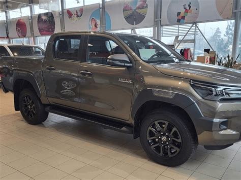 Toyota Hilux Invincible Xtra Cabine L D Bronze Imp Rial