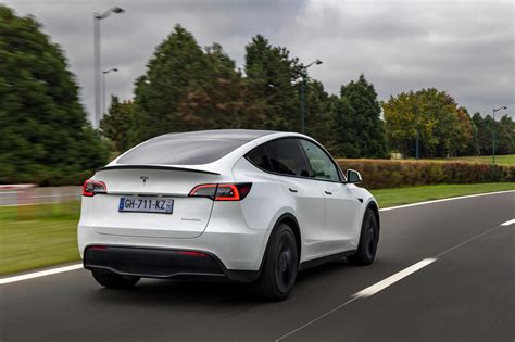 Essai Vid O Tesla Model Y Quelle Autonomie En Version Premier