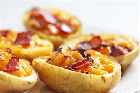 Patatas Con Queso Crema Y Bacon Al Horno