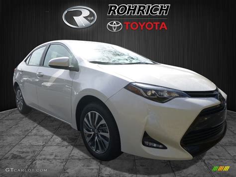 2017 Blizzard Pearl Toyota Corolla Xle 119771806 Car