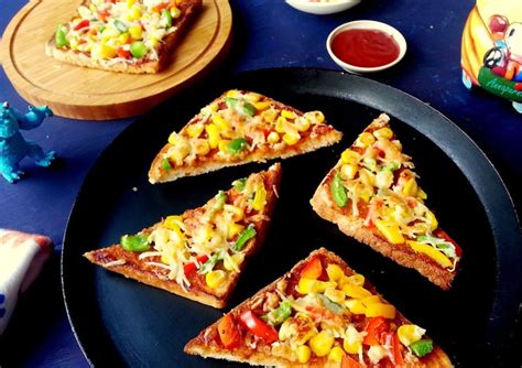 ब्रेड पिज़्ज़ा बनाने की विधि Bread Pizza Recipe In Hindi