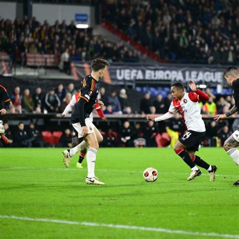 L AS Rome accrochée à Rotterdam en Ligue Europa Galatasaray vainqueur