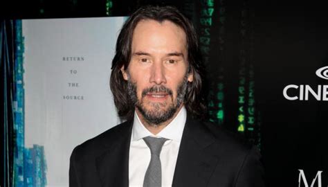 How much did Keanu Reeves make for doing the 'The Matrix Resurrections ...