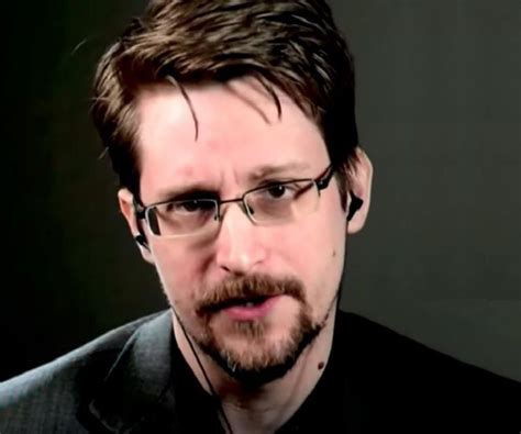 Edward Snowden Biography - Facts, Childhood, Family Life & Achievements