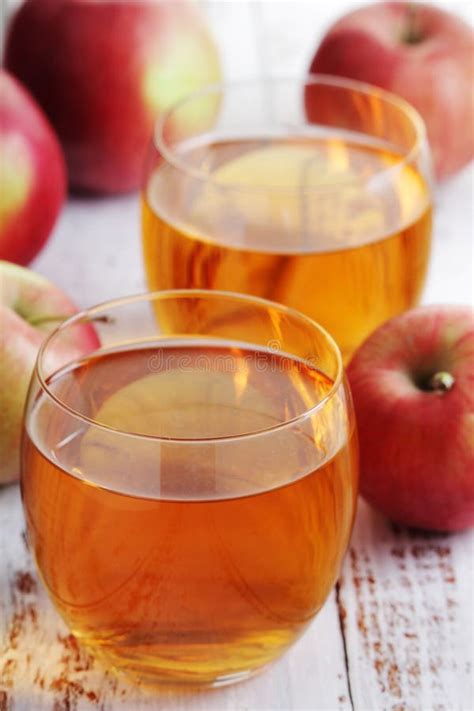 Glazen Met Appelsap Stock Foto Image Of Rijp Keuken