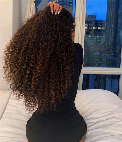 4 798 Curtidas 25 Comentários 𝐿𝑜𝓃𝑔 𝒸𝓊𝓇𝓁𝓎 𝒽𝒶𝒾𝓇 💜 Longcurly Hair No