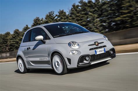 Abarth 595 Esseesse Reveals With Awesome Grey Paint And Carbon Spec