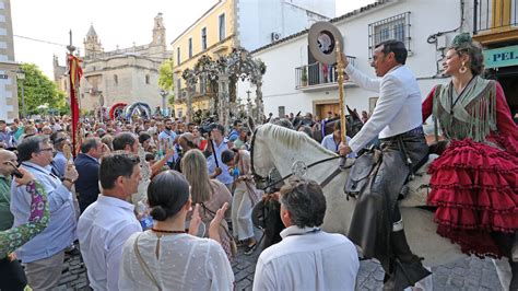 Llegada De La Hermandad Del Roc O De Jerez A Santo Domingo