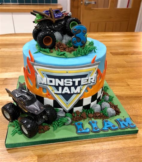 Monster Jam Cake Pastel De Monster Jam Fiesta De Monster Truck Pasteles Para Niños De Cumpleaños