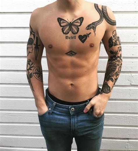 Pin De Jonathan Litmann Em Tatoos Tatuagens Pequenas No Peito