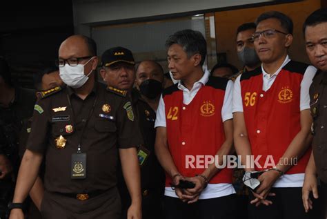 Enam Terdakwa Obstruction Of Justice Dihadirkan Langsung Di Pengadilan