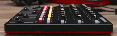 Amazon Akai Professional Midimix Consola Mezcladora Daw De Alto