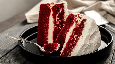 Red Velvet Ice Cream Cake Recipe That Will Melt Your Stress Away