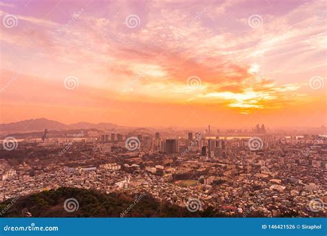 Paisaje Y Paisaje Urbano Hermosos De La Ciudad De Se L Foto De Archivo