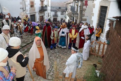 La Cuesta De La Romana De Candelario Alumbra El Nacimiento Del Ni O