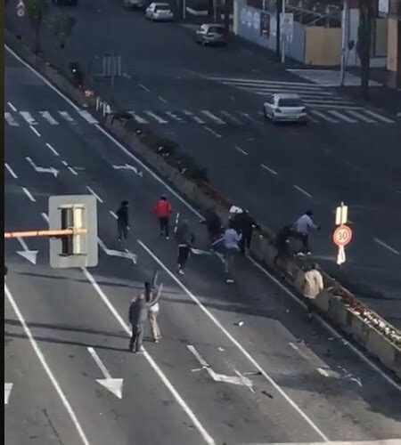 Catania Giro Di Vite Su Lavavetri Dopo Rissa Al Semaforo Di Via