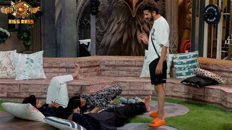 Bigg Boss 17 Wkv Aishwarya Ko Munawar Ne Ankita Ko Lekar Di Game