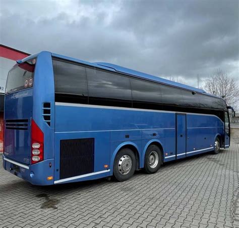 Used Volvo Bus Second Hand Luxury Tour Passenger Coach Bus Price For