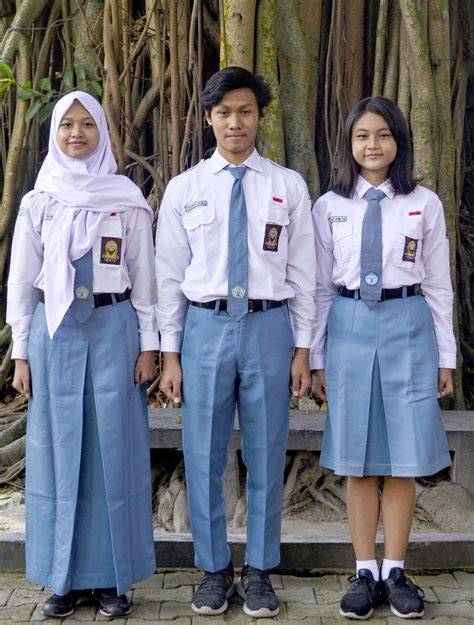 Contoh Untuk Seragam Sekolah Sma