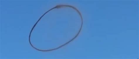 El misterio del aro de humo gigante que apareció en el cielo