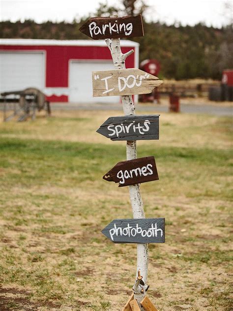 25 Rustic and Wood Wedding Signs for a Rustic Wedding