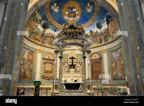 Basilica Santa Croce En Gerusalemme Fotograf As E Im Genes De Alta