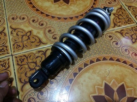 Shock Belakang Vixion Ori Homecare