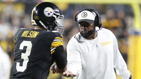 Mike Tomlin Gives Telling Reaction When Asked If Russell Wilson Will Start Vs Giants