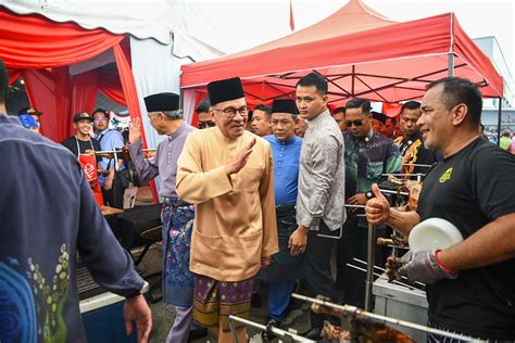 Pm Anwar Meriahkan Majlis Sambutan Aidilfitri Madani Peringkat