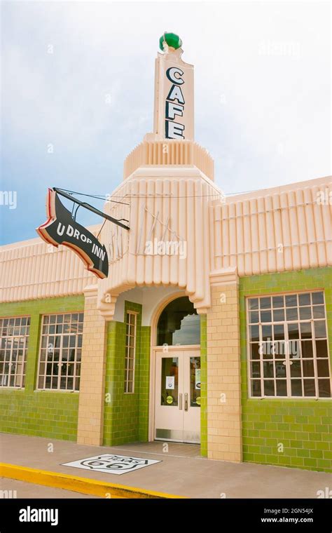 Art Deco Cafe The U Drop Inn On Route 66 In Shamrock Texas Usa Stock