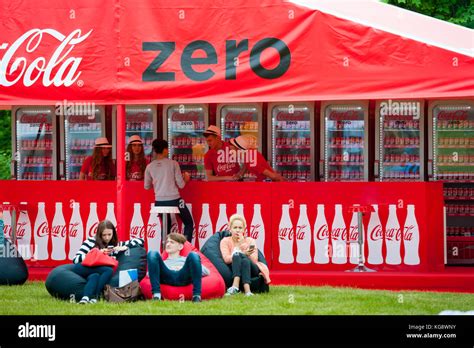 Logotipo De Cocacola Fotograf As E Im Genes De Alta Resoluci N Alamy