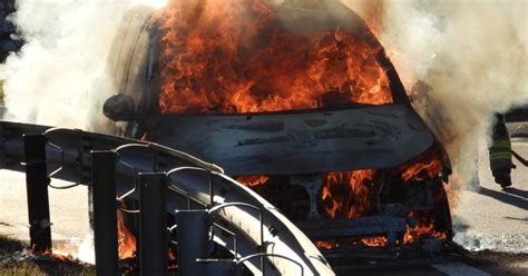 Auto In Fiamme Sull A A Camorino Laregione Ch