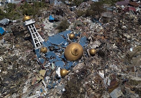 Death Toll Climbs To 1234 After Indonesia Quake Tsunami Daily Sabah