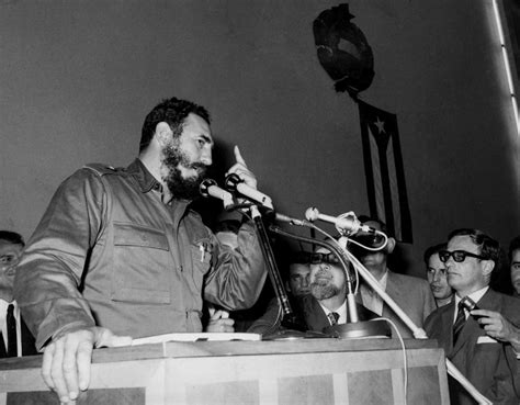 Fidel Castro making a speech Photo Print (10 x 8) - Walmart.com ...